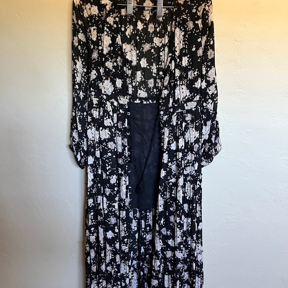 • MOVING LAST CHANCE 7/31/2024 • Spell & gypsy gypsy dancer gown xs caviar - Picture 8 of 16